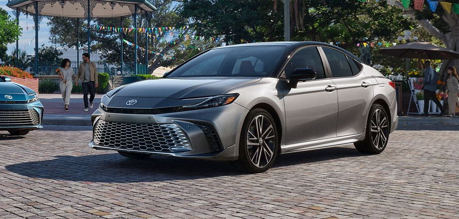 2025 Toyota Camry: A Refined Mid-size Sedan - AutomobilesNext